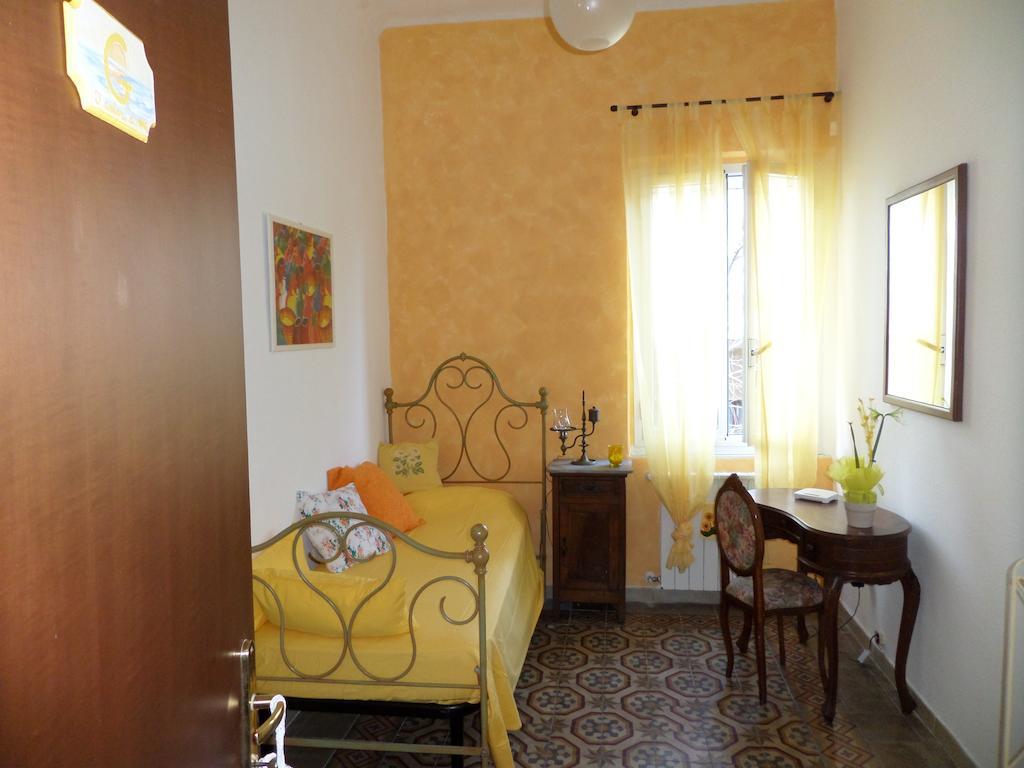 I Colori Di Mag Bed & Breakfast La Spezia Ruang foto